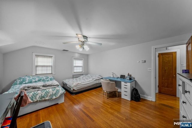 135 Hillcrest Avenue, Leonia, NJ 07605