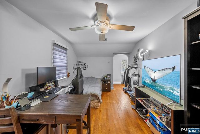 135 Hillcrest Avenue, Leonia, NJ 07605