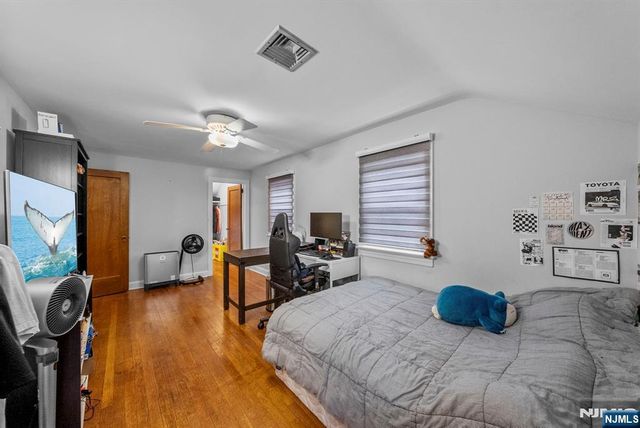 135 Hillcrest Avenue, Leonia, NJ 07605