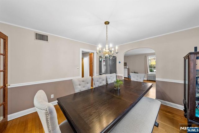 135 Hillcrest Avenue, Leonia, NJ 07605