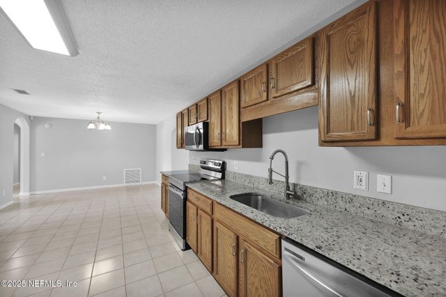 5069 BRADFORD Road, Jacksonville, FL 32217