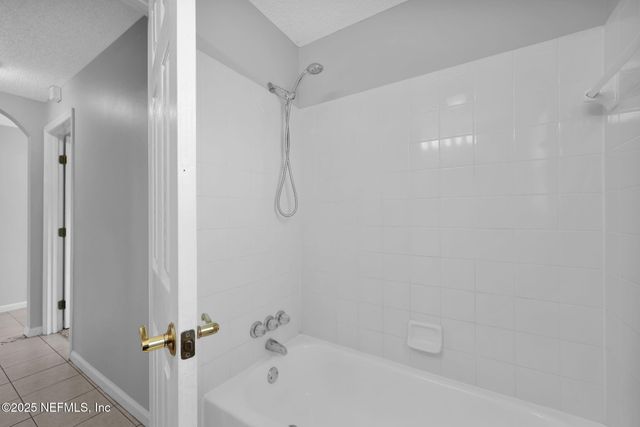 5069 BRADFORD Road, Jacksonville, FL 32217