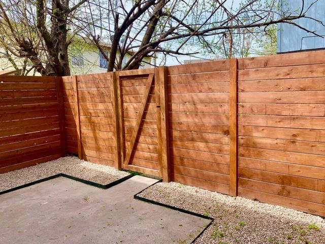 1913 Hearthstone DR D, Austin, TX 78757