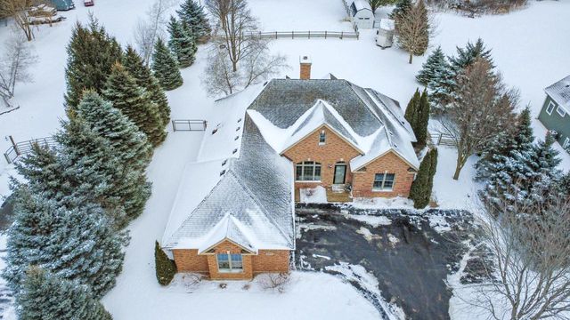 8975 371st AVENUE, Twin Lakes, WI 53181