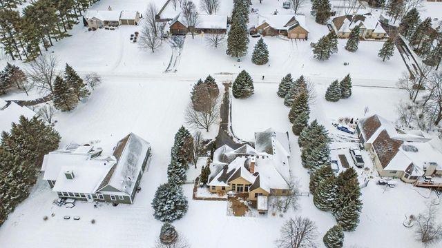 8975 371st AVENUE, Twin Lakes, WI 53181