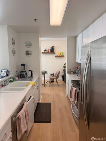 220 Lombard Street 414, San Francisco, CA 94111