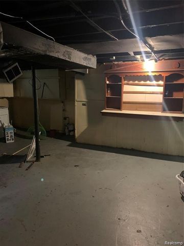 7762 Rosemont Avenue, Detroit, MI 48228