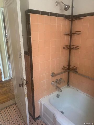 7762 Rosemont Avenue, Detroit, MI 48228