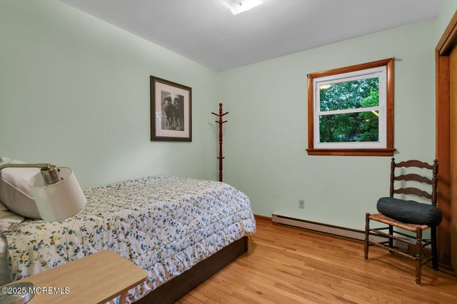 9 Riccis Drive, Jackson, NJ 08527