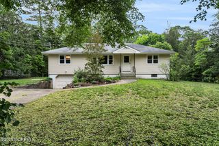 9 Riccis Drive, Jackson, NJ 08527