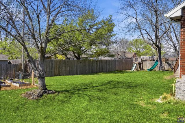 4221 SE Minnesota AVE, Topeka, KS 66609