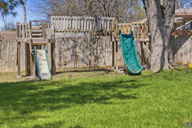 4221 SE Minnesota AVE, Topeka, KS 66609
