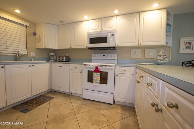 1571 S Atlantic Ave Apt 306, New Smyrna Beach, FL 32169