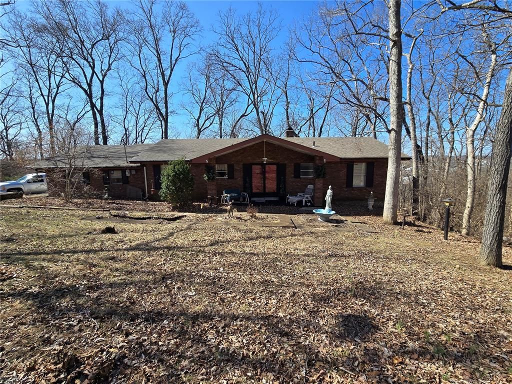 4 Park Lawn Drive, Fenton, MO 63026