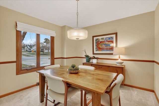 2719 Pine Dunes Drive SW, Wyoming, MI 49418