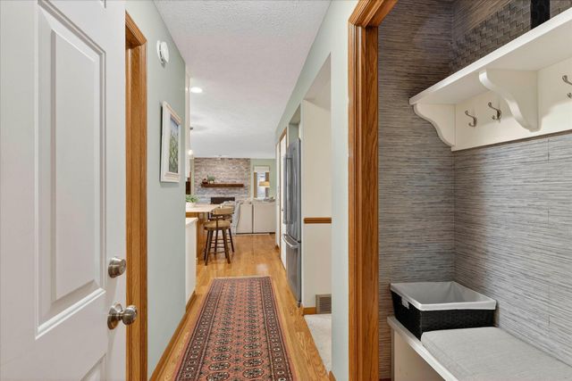 2719 Pine Dunes Drive SW, Wyoming, MI 49418