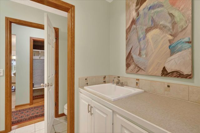 2719 Pine Dunes Drive SW, Wyoming, MI 49418