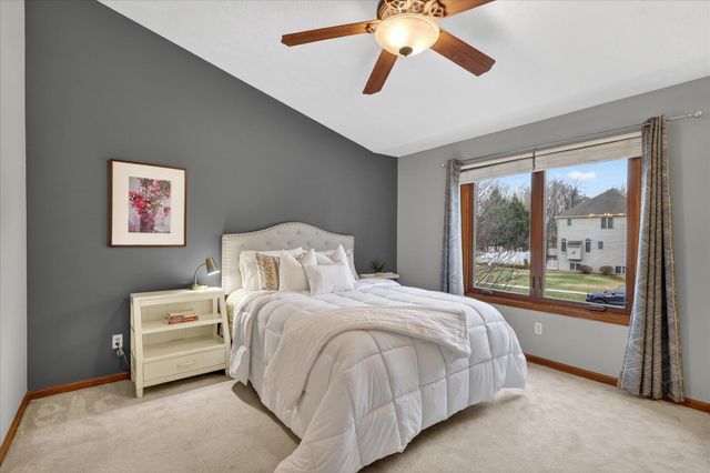 2719 Pine Dunes Drive SW, Wyoming, MI 49418