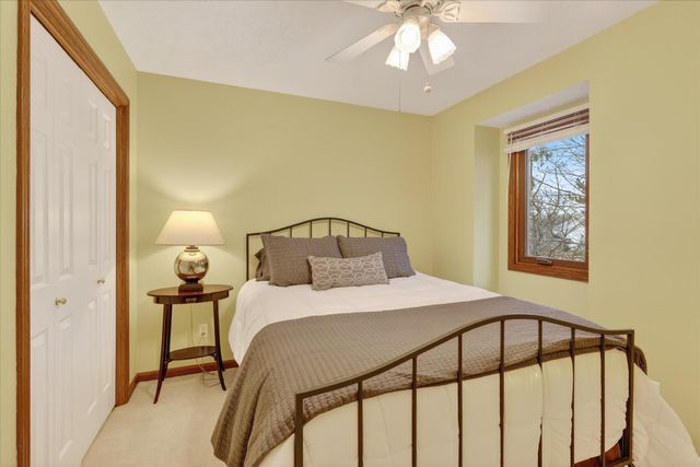 2719 Pine Dunes Drive SW, Wyoming, MI 49418