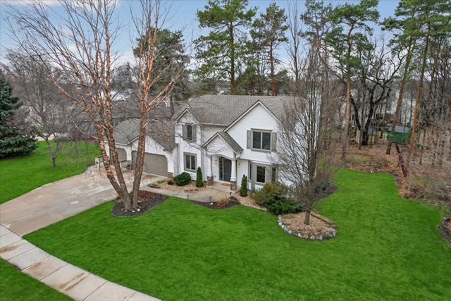 2719 Pine Dunes Drive SW, Wyoming, MI 49418