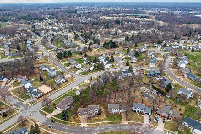 2719 Pine Dunes Drive SW, Wyoming, MI 49418