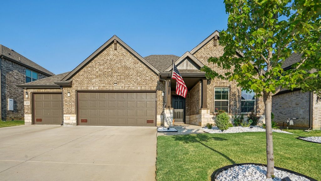 4118 Mountain Laurel Drive, Hickory Creek, TX 75065