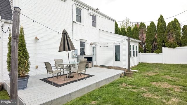 629 WILLOWBROOK RD, Havertown, PA 19083