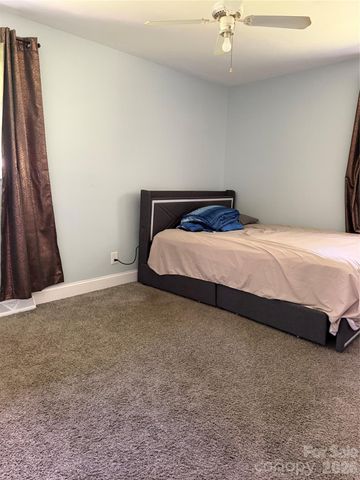 911 Eldorado Avenue, Charlotte, NC 28262