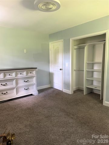 911 Eldorado Avenue, Charlotte, NC 28262
