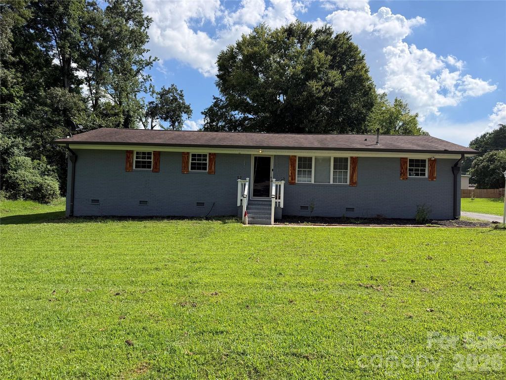 911 Eldorado Avenue, Charlotte, NC 28262