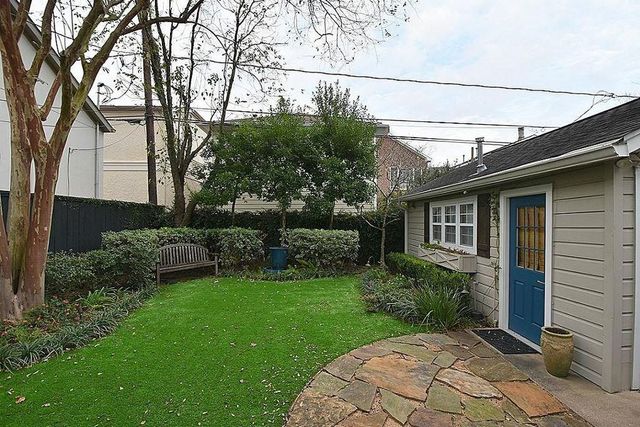 3018 Robinhood Street, Houston, TX 77005