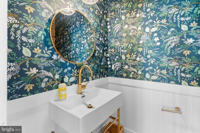 1616 KILBOURNE PL NW, Washington, DC 20010