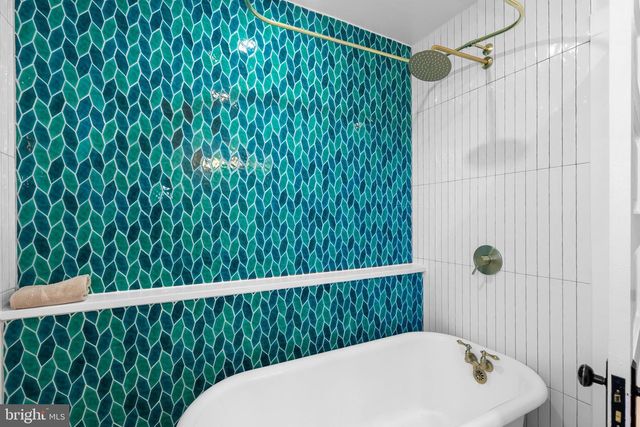 1616 KILBOURNE PL NW, Washington, DC 20010