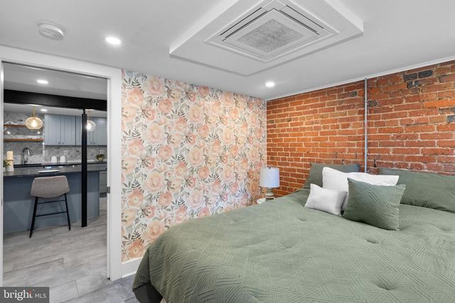 1616 KILBOURNE PL NW, Washington, DC 20010