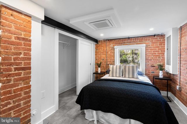 1616 KILBOURNE PL NW, Washington, DC 20010