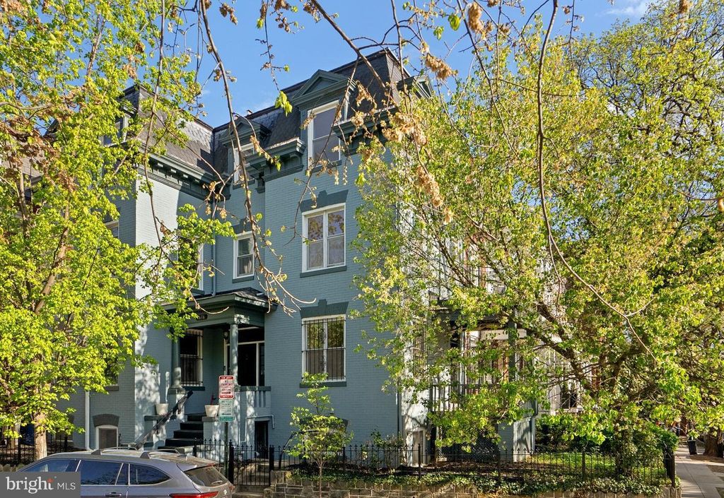 1616 KILBOURNE PL NW, Washington, DC 20010