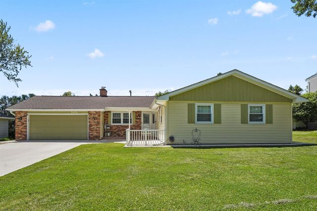 3404 Rosehill Trace, Waterloo, IA 50701
