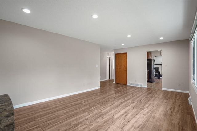 3404 Rosehill Trace, Waterloo, IA 50701