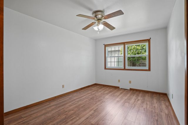 3404 Rosehill Trace, Waterloo, IA 50701