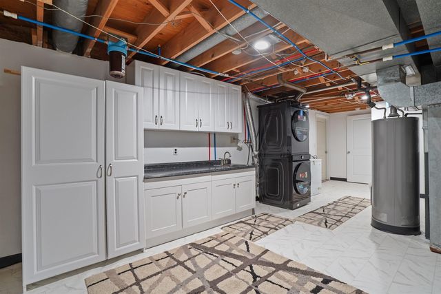 3404 Rosehill Trace, Waterloo, IA 50701