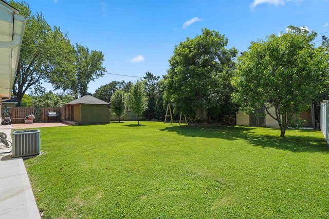 3404 Rosehill Trace, Waterloo, IA 50701