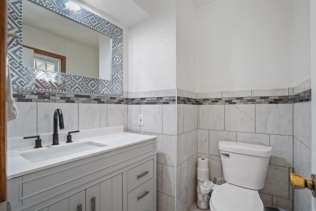 3404 Rosehill Trace, Waterloo, IA 50701