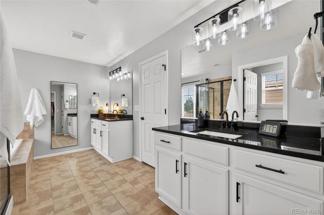 5241 S Eaton Park Way, Aurora, CO 80016