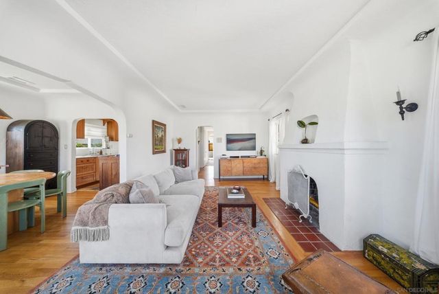 4756 E Mountain View Dr, San Diego, CA 92116