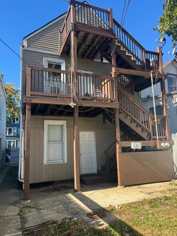 5243 S MAPLEWOOD Avenue, Chicago, IL 60632