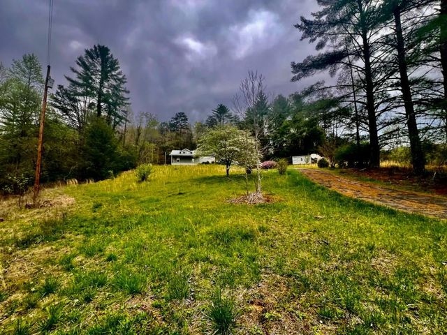 16378 W US 64, Murphy, NC 28906