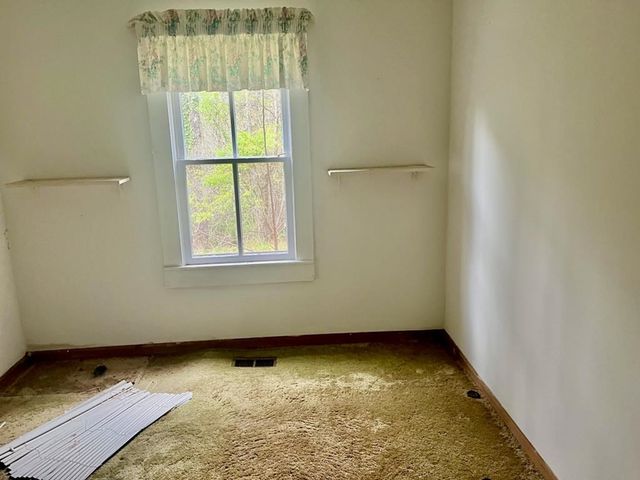 16378 W US 64, Murphy, NC 28906
