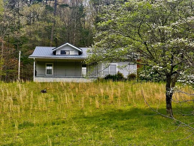 16378 W US 64, Murphy, NC 28906