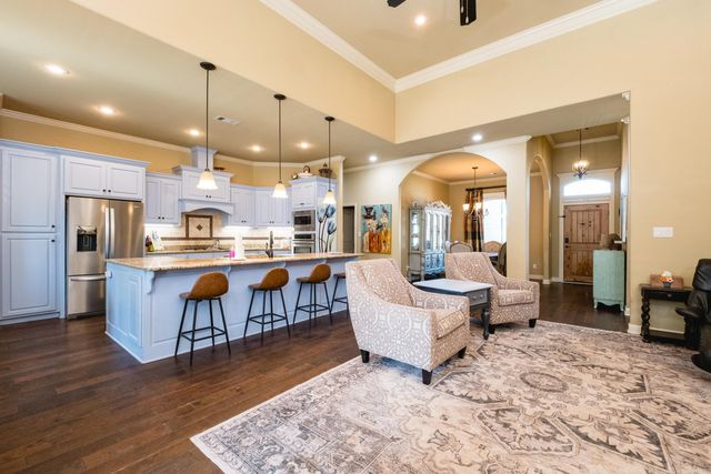 1 Tournay Circle, Little Rock, AR 72223