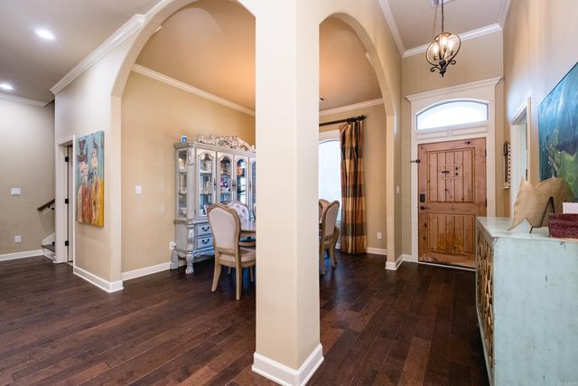 1 Tournay Circle, Little Rock, AR 72223
